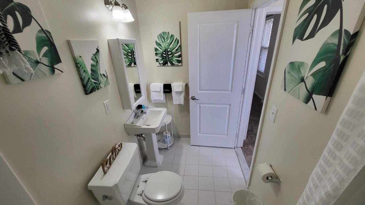 Amazing 1 Bedroom Apt In City Center Детройт Екстер'єр фото